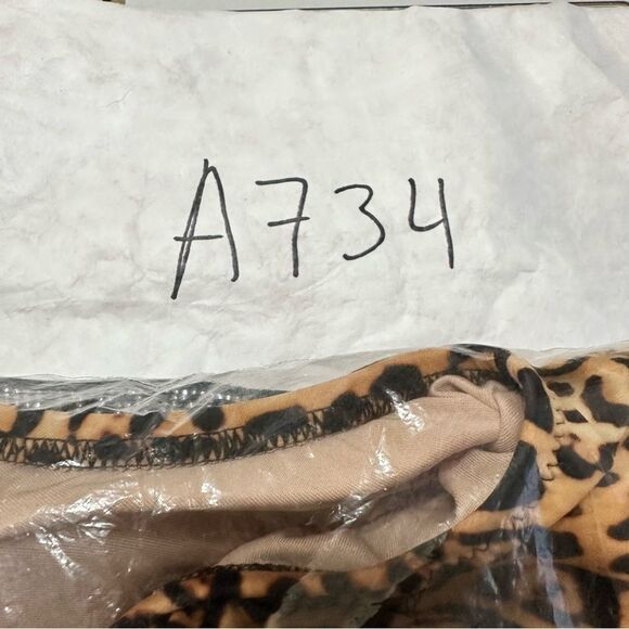 NWT VICTORIA'S SECRET Shine Strap Vardia One-piece Swimsuit Animal Print XL - Picture 8 of 8